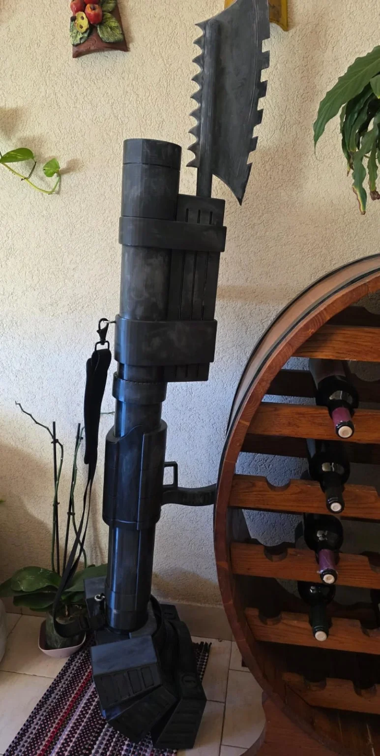 Full view of a very large Lady-inspired launcher prop